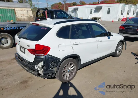 2015 BMW X1 xDrive28I z USA, uszkodzony, nr VIN WBAVL1C58FVY28770